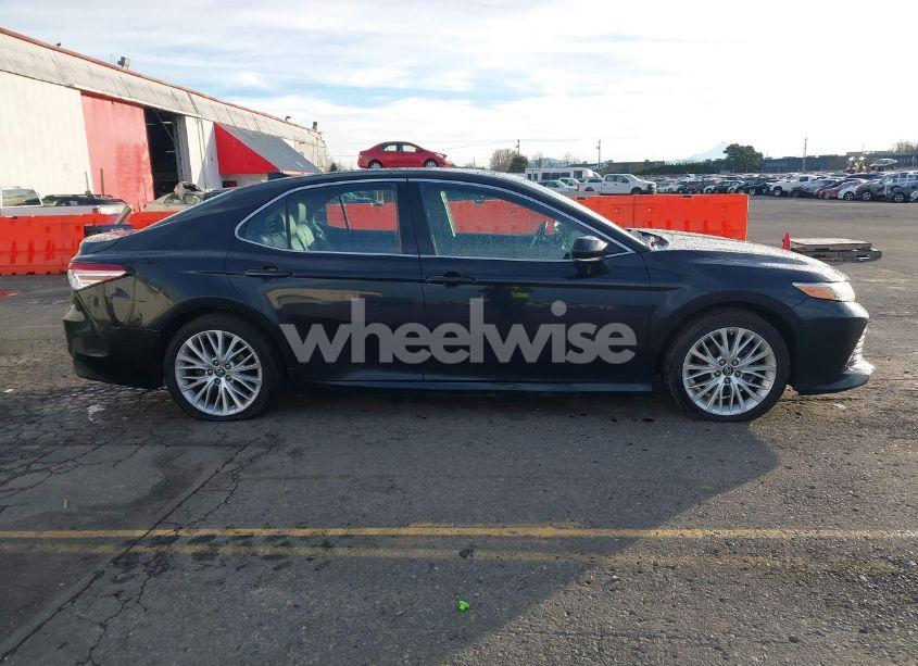 Photo 13 of 2019 Toyota Camry XLE (VIN 4T1B11HK0KU810527)