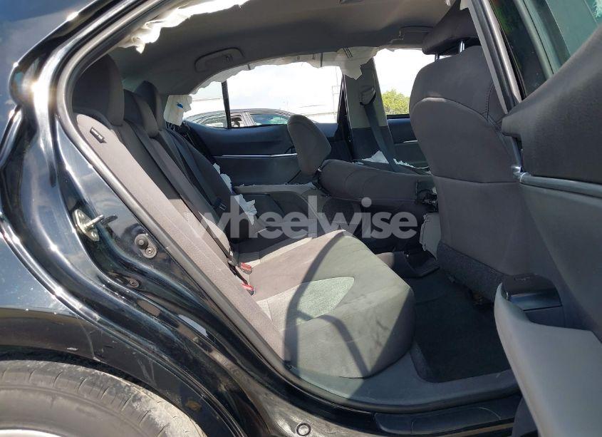 Photo 8 of 2019 Toyota Camry LE (VIN 4T1B11HK0KU849912)