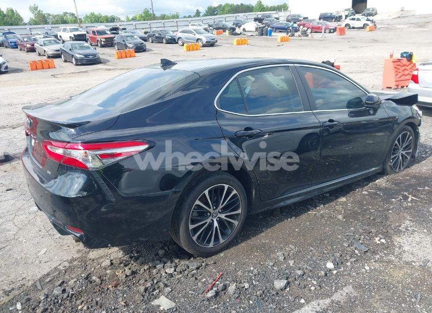 Photo 4 of 2019 Toyota Camry SE (VIN 4T1B11HK0KU854530)