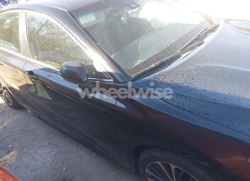 Photo 13 of 2018 Toyota Camry SE (VIN 4T1B11HK1JU019602)