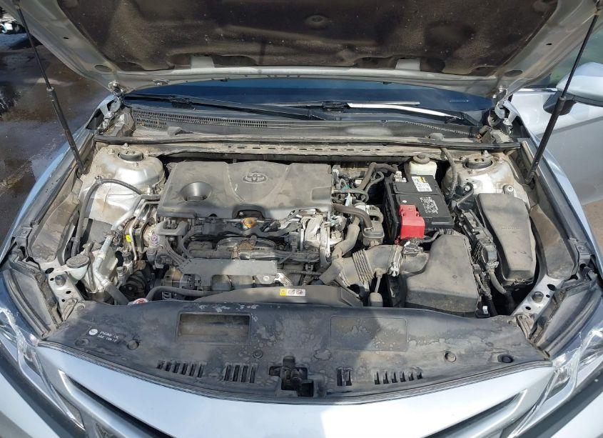 Photo 10 of 2018 Toyota Camry SE (VIN 4T1B11HK1JU047495)