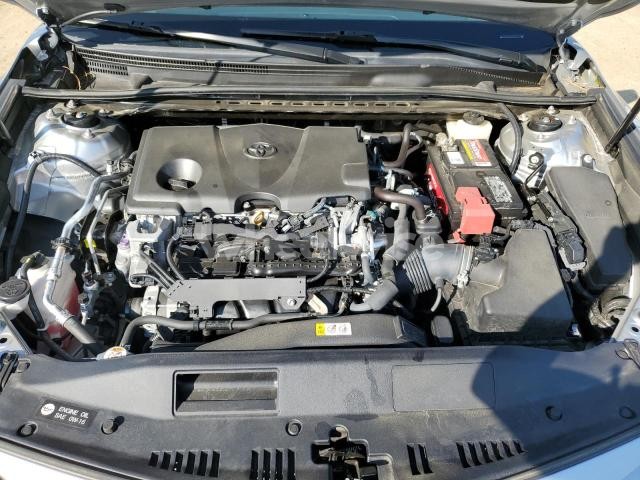 Photo 11 of 2018 TOYOTA CAMRY L (VIN 4T1B11HK1JU063812)