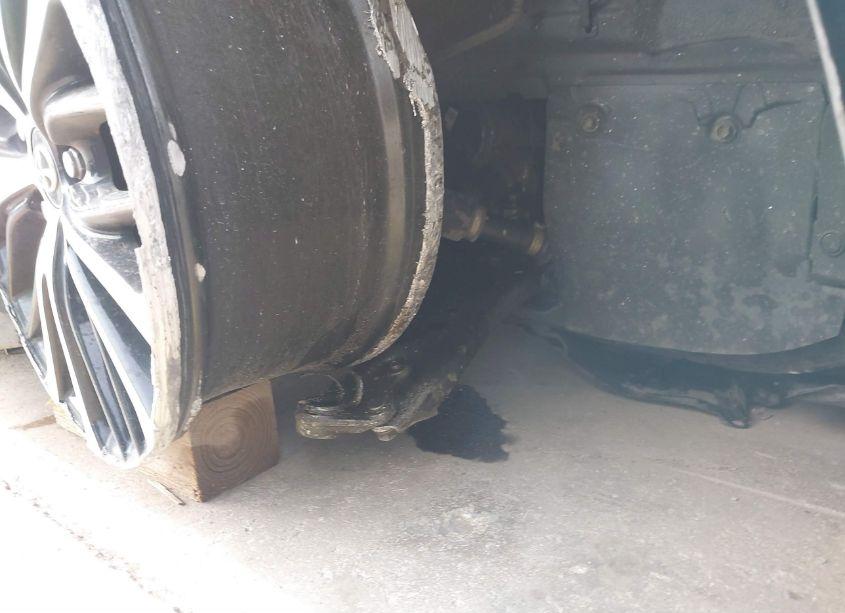 Photo 17 of 2018 Toyota Camry SE (VIN 4T1B11HK1JU065124)