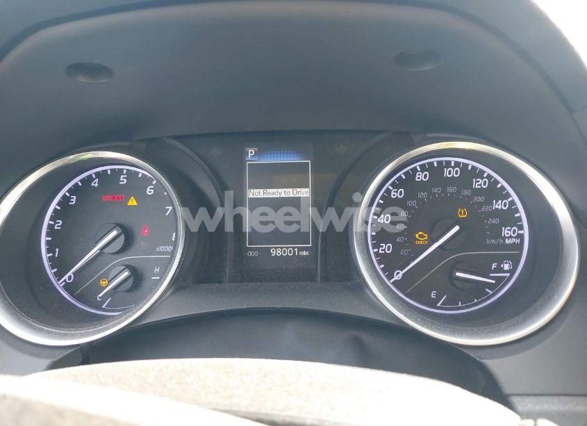 Photo 7 of 2018 Toyota Camry SE (VIN 4T1B11HK1JU097829)