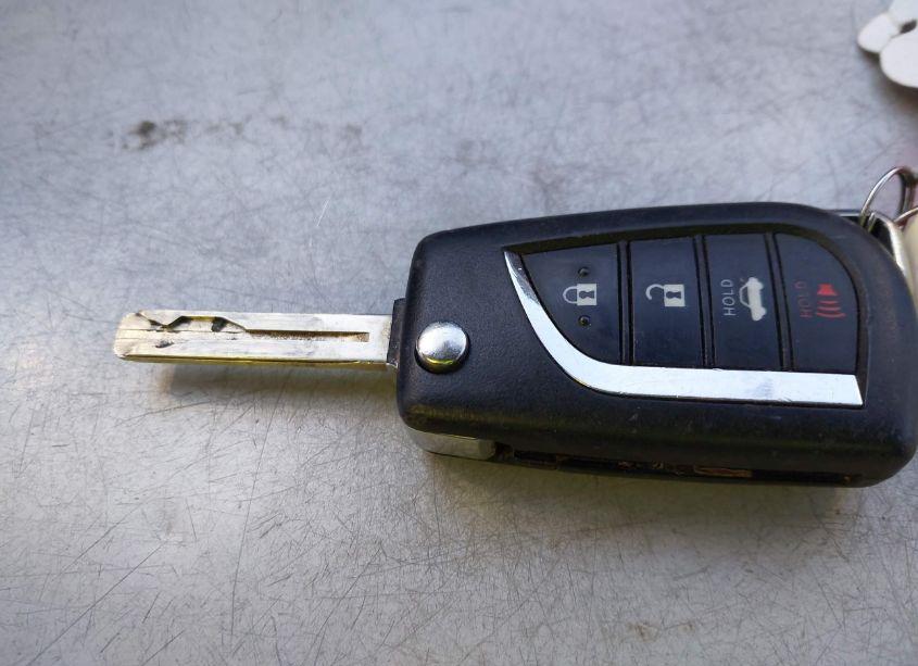 Photo 11 of 2018 Toyota Camry SE (VIN 4T1B11HK1JU109056)