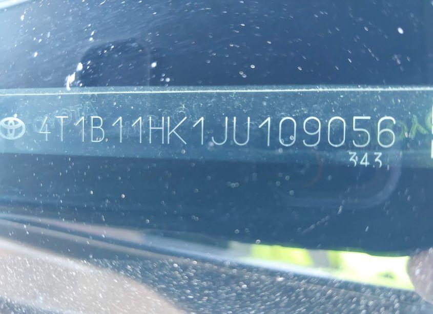 Photo 9 of 2018 Toyota Camry SE (VIN 4T1B11HK1JU109056)