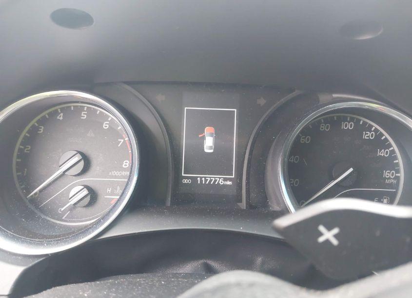 Photo 15 of 2018 Toyota Camry SE (VIN 4T1B11HK1JU127590)