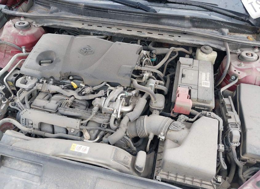 Photo 10 of 2018 Toyota Camry LE (VIN 4T1B11HK1JU522353)