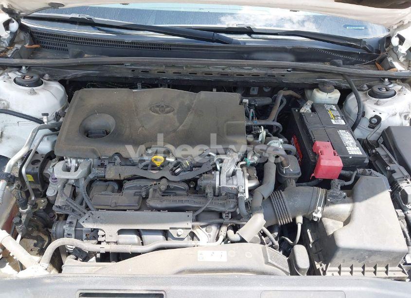 Photo 10 of 2018 Toyota Camry XLE (VIN 4T1B11HK1JU524846)