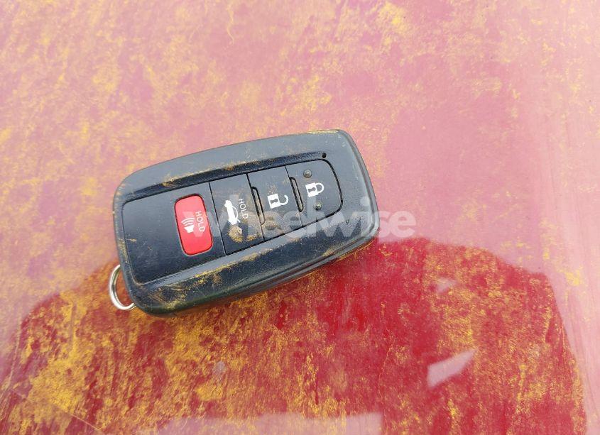 Photo 11 of 2018 Toyota Camry L/LE/XLE/SE/XSE (VIN 4T1B11HK1JU529058)