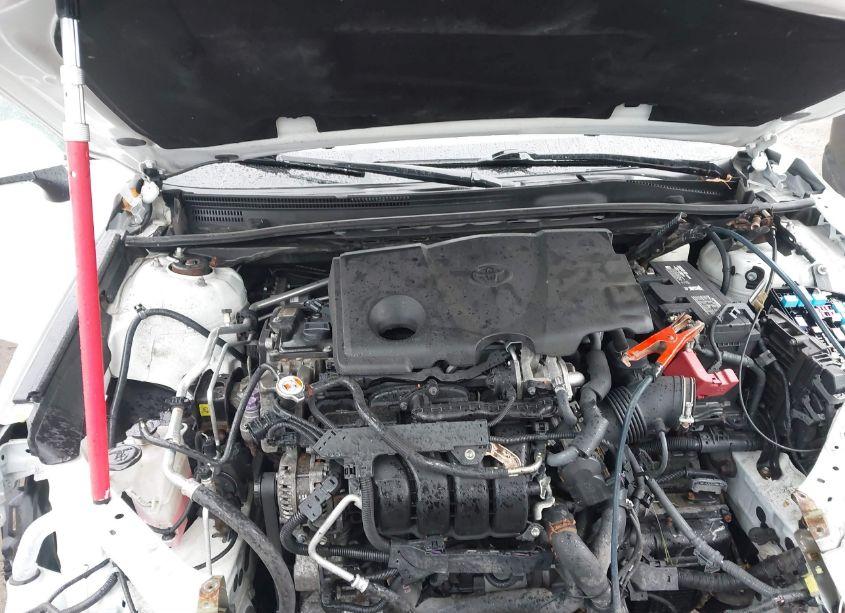 Photo 10 of 2018 Toyota Camry LE (VIN 4T1B11HK1JU540285)