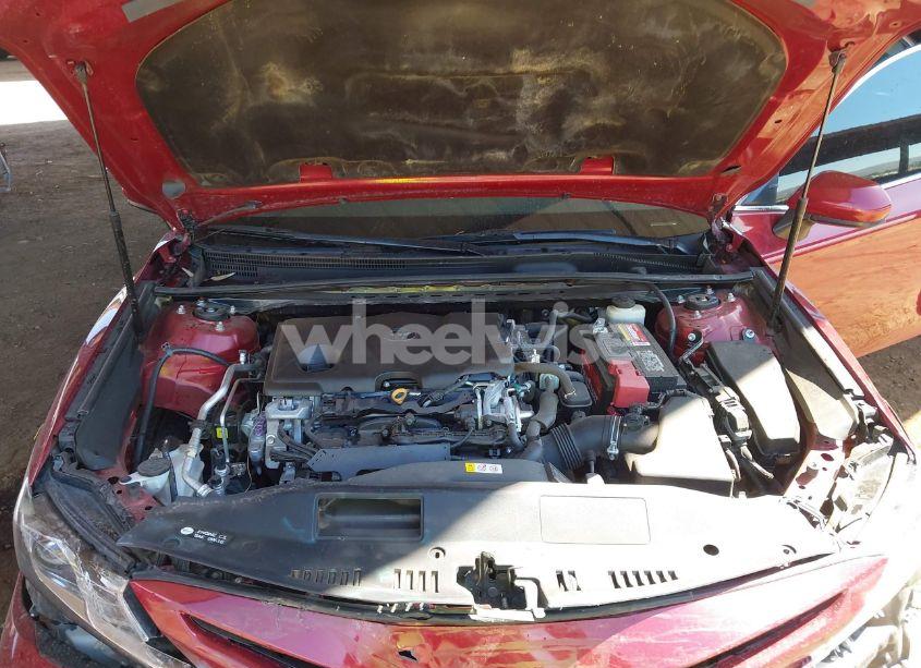 Photo 10 of 2018 Toyota Camry SE (VIN 4T1B11HK1JU554896)