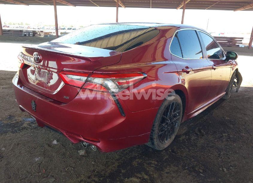 Photo 4 of 2018 Toyota Camry SE (VIN 4T1B11HK1JU554896)