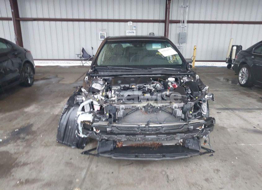 Photo 12 of 2018 Toyota Camry LE (VIN 4T1B11HK1JU555434)