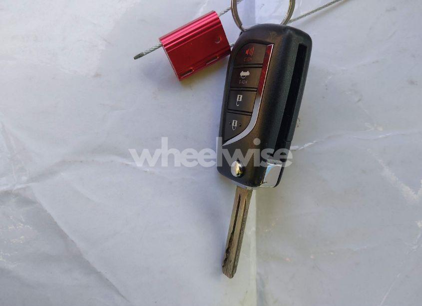 Photo 11 of 2018 Toyota Camry SE (VIN 4T1B11HK1JU573982)