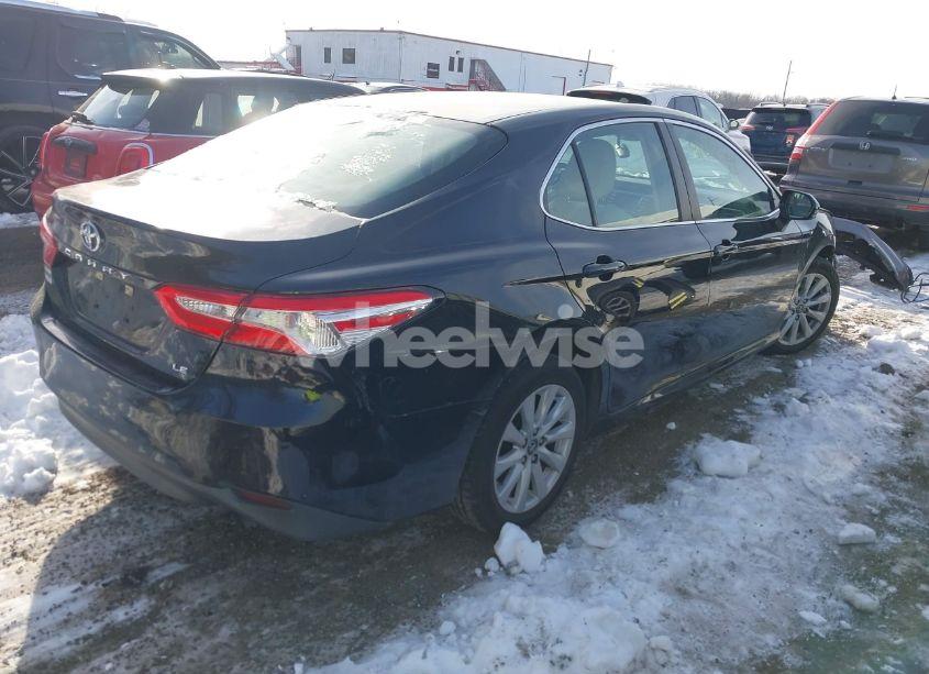 Photo 4 of 2018 Toyota Camry LE (VIN 4T1B11HK1JU580009)