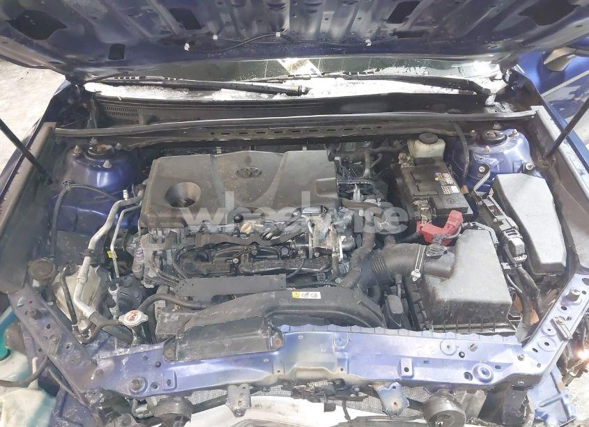 Photo 10 of 2018 Toyota Camry LE (VIN 4T1B11HK1JU595190)