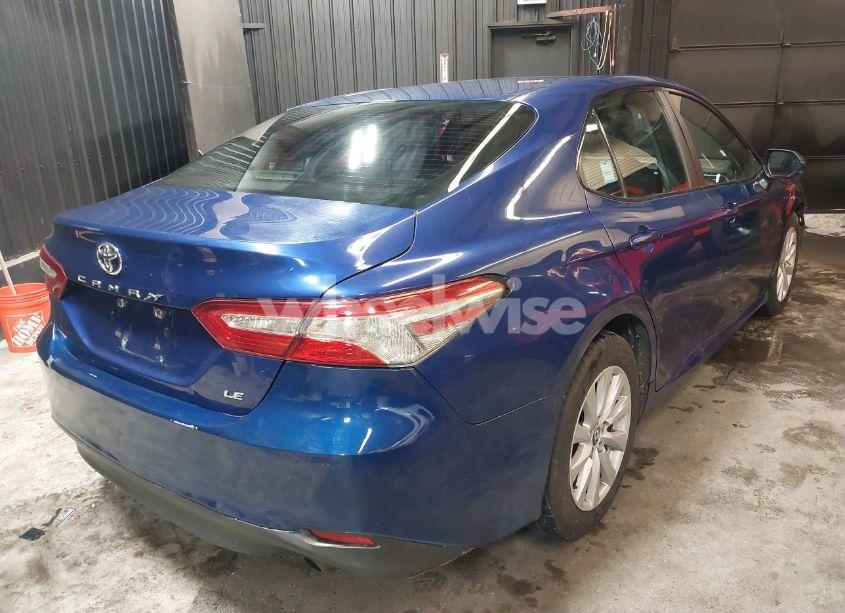 Photo 4 of 2018 Toyota Camry LE (VIN 4T1B11HK1JU595190)