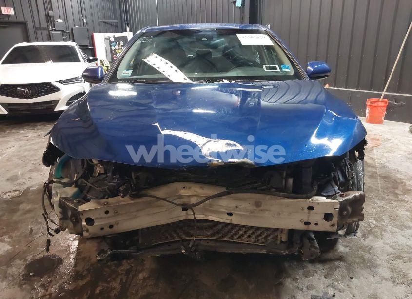 Photo 6 of 2018 Toyota Camry LE (VIN 4T1B11HK1JU595190)