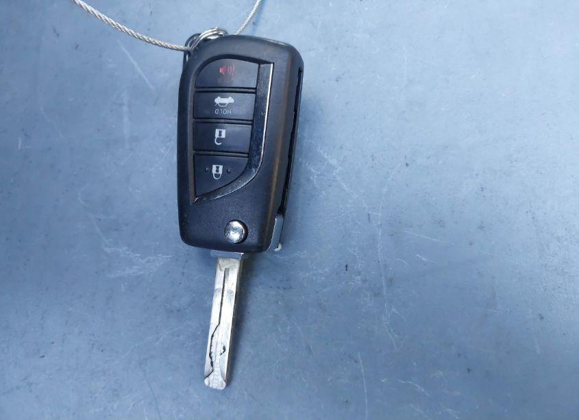 Photo 11 of 2018 Toyota Camry SE (VIN 4T1B11HK1JU606284)