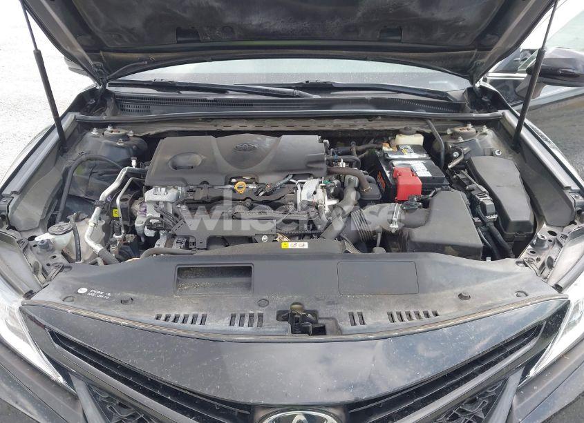 Photo 10 of 2018 Toyota Camry L/LE/SE/XLE (VIN 4T1B11HK1JU628463)