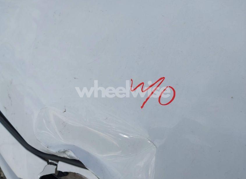 Photo 10 of 2018 Toyota Camry SE (VIN 4T1B11HK1JU641813)