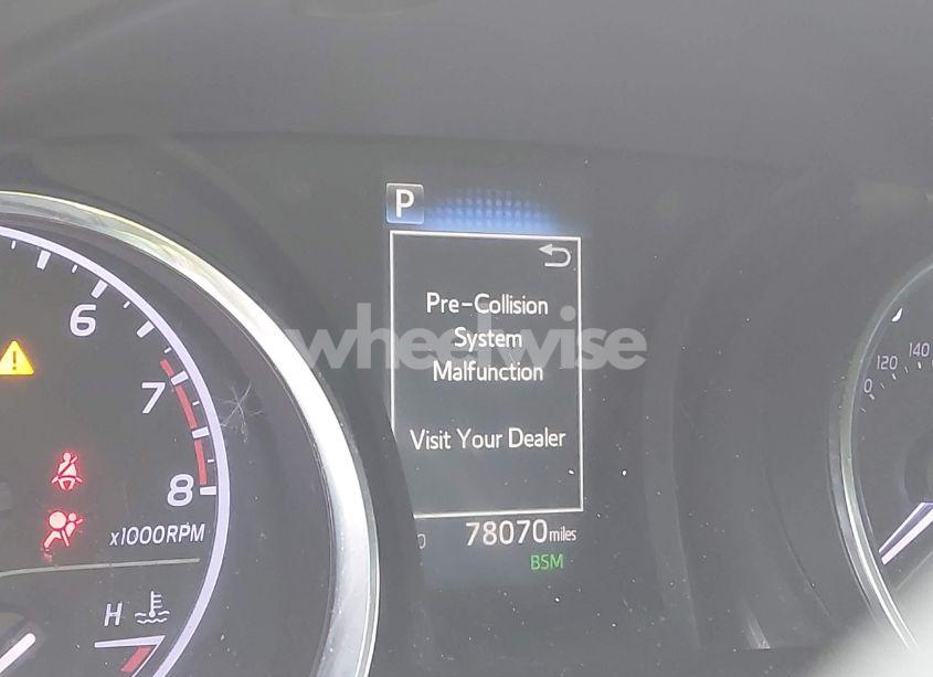 Photo 15 of 2018 Toyota Camry SE (VIN 4T1B11HK1JU641813)