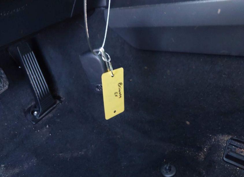 Photo 11 of 2018 Toyota Camry SE (VIN 4T1B11HK1JU641889)