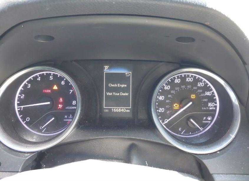 Photo 15 of 2018 Toyota Camry SE (VIN 4T1B11HK1JU641889)