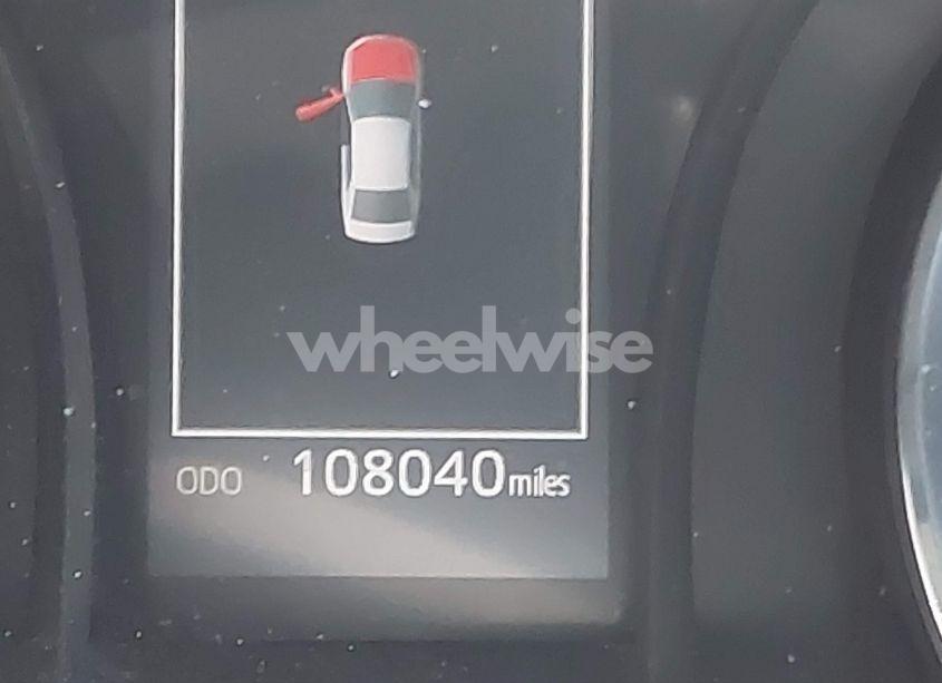 Photo 16 of 2018 Toyota Camry SE (VIN 4T1B11HK1JU672995)