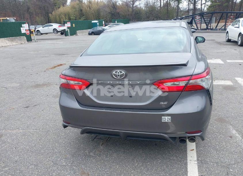 Photo 16 of 2019 Toyota Camry SE (VIN 4T1B11HK1KU161840)