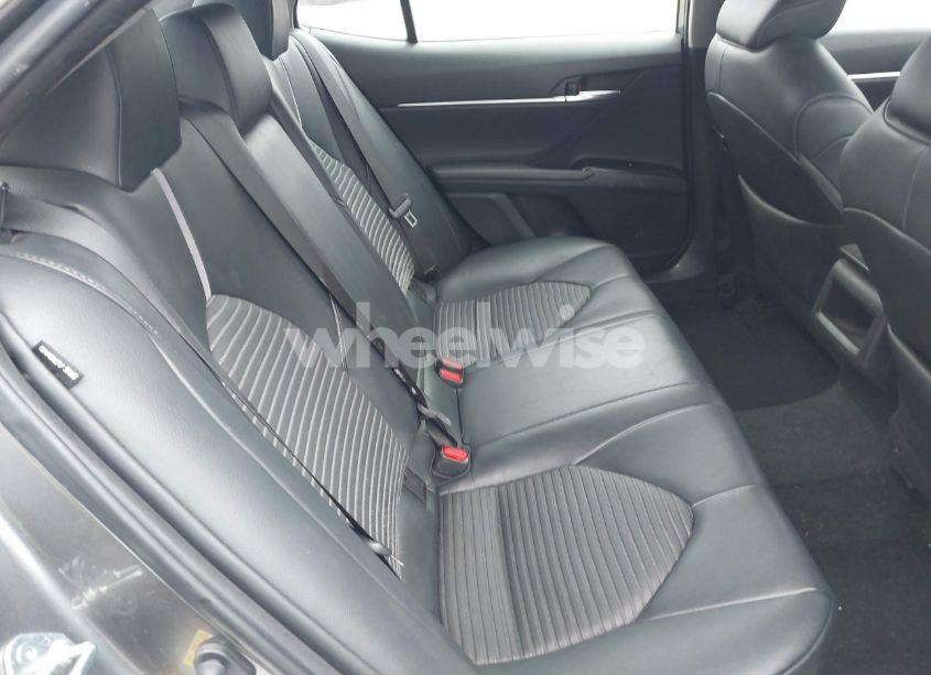 Photo 8 of 2019 Toyota Camry SE (VIN 4T1B11HK1KU161840)