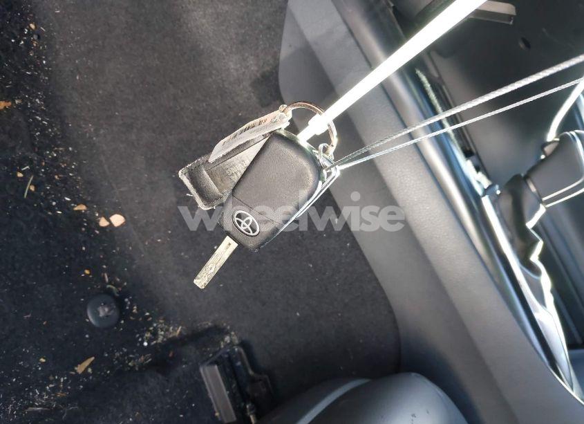 Photo 11 of 2019 Toyota Camry SE (VIN 4T1B11HK1KU188388)