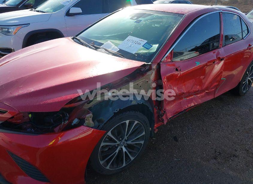 Photo 6 of 2019 Toyota Camry SE (VIN 4T1B11HK1KU188388)