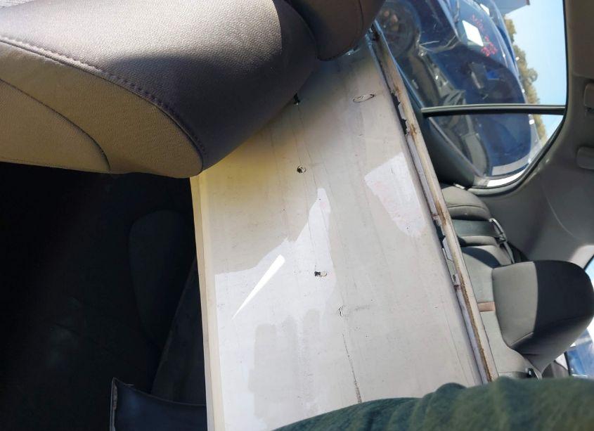 Photo 12 of 2019 Toyota Camry LE (VIN 4T1B11HK1KU225021)