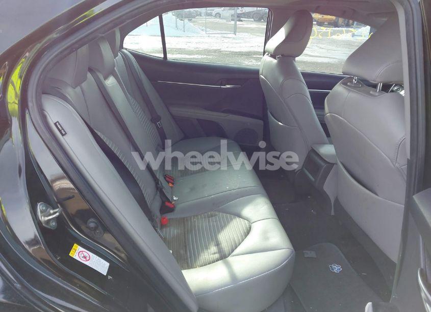 Photo 8 of 2019 Toyota Camry SE (VIN 4T1B11HK1KU225844)