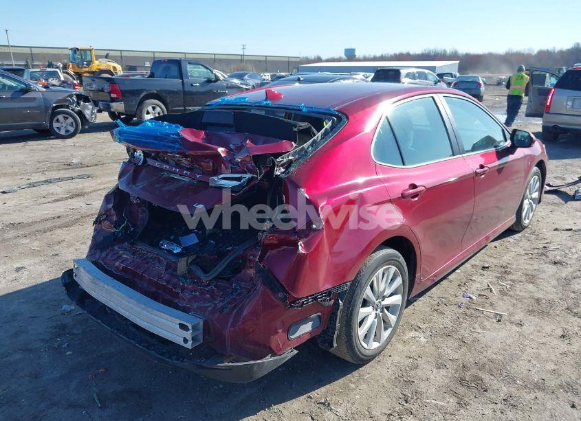 Photo 4 of 2019 Toyota Camry LE (VIN 4T1B11HK1KU233345)