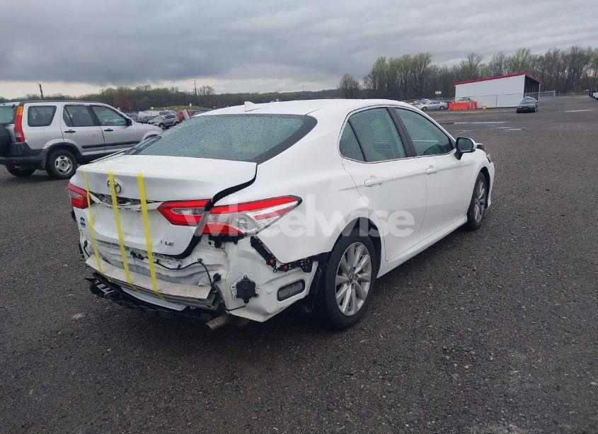 Photo 4 of 2019 Toyota Camry LE (VIN 4T1B11HK1KU252879)