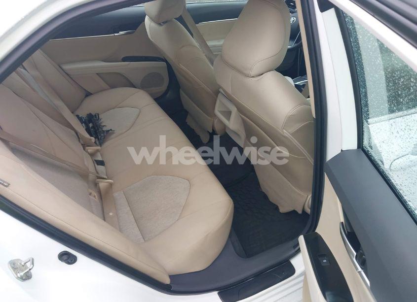 Photo 8 of 2019 Toyota Camry LE (VIN 4T1B11HK1KU252879)