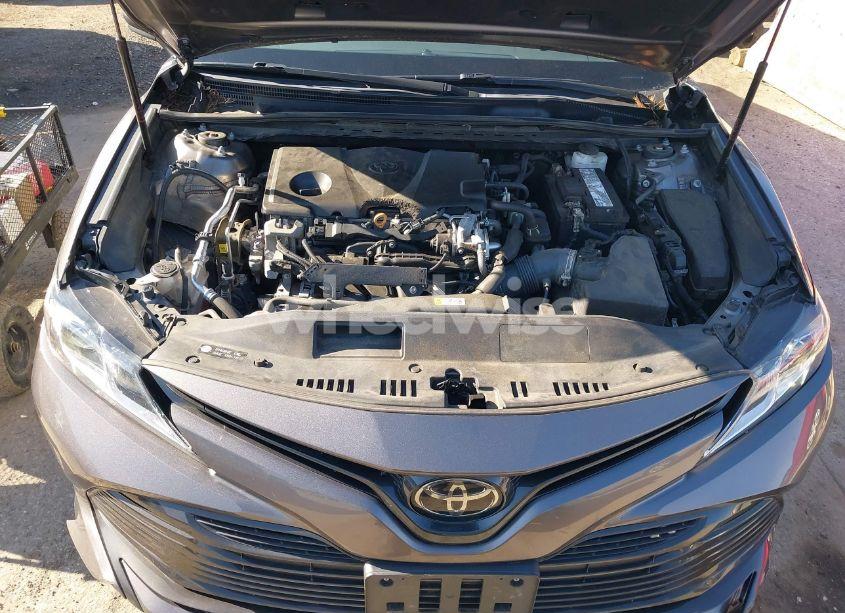 Photo 10 of 2019 Toyota Camry LE (VIN 4T1B11HK1KU259007)