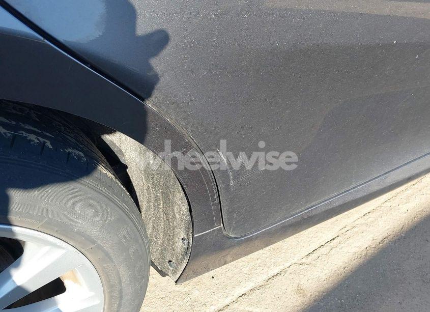 Photo 19 of 2019 Toyota Camry LE (VIN 4T1B11HK1KU259007)