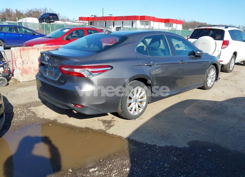 Photo 4 of 2019 Toyota Camry LE (VIN 4T1B11HK1KU259007)