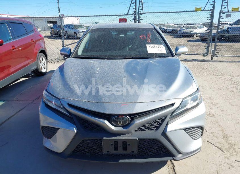 Photo 12 of 2019 Toyota Camry SE (VIN 4T1B11HK1KU278110)