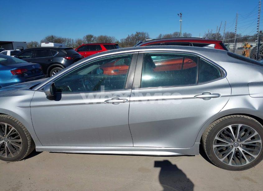 Photo 14 of 2019 Toyota Camry SE (VIN 4T1B11HK1KU278110)