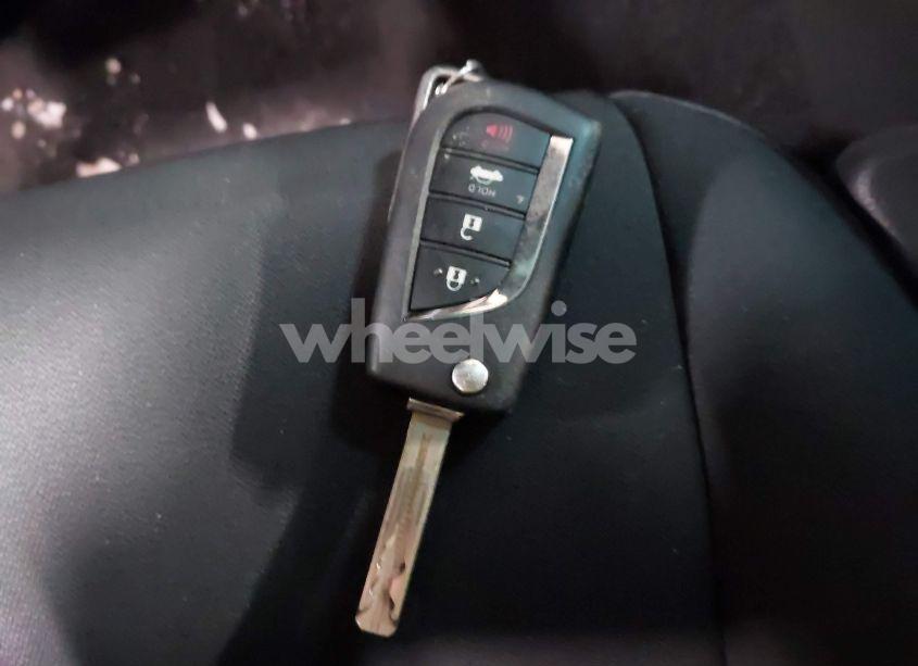 Photo 11 of 2019 Toyota Camry LE (VIN 4T1B11HK1KU291214)