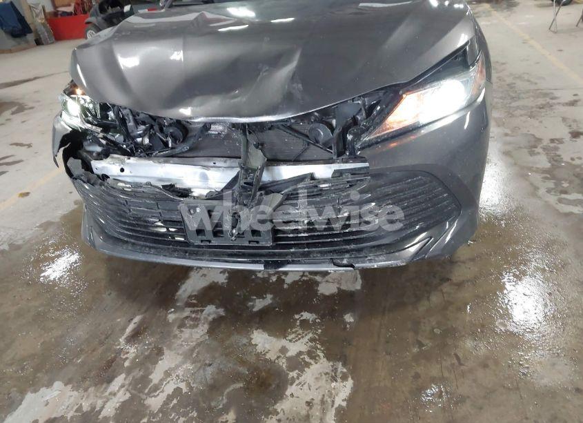 Photo 6 of 2019 Toyota Camry LE (VIN 4T1B11HK1KU291214)