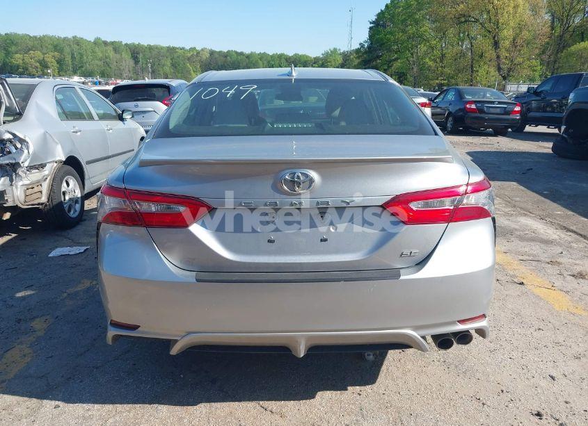 Photo 16 of 2019 Toyota Camry SE (VIN 4T1B11HK1KU681049)
