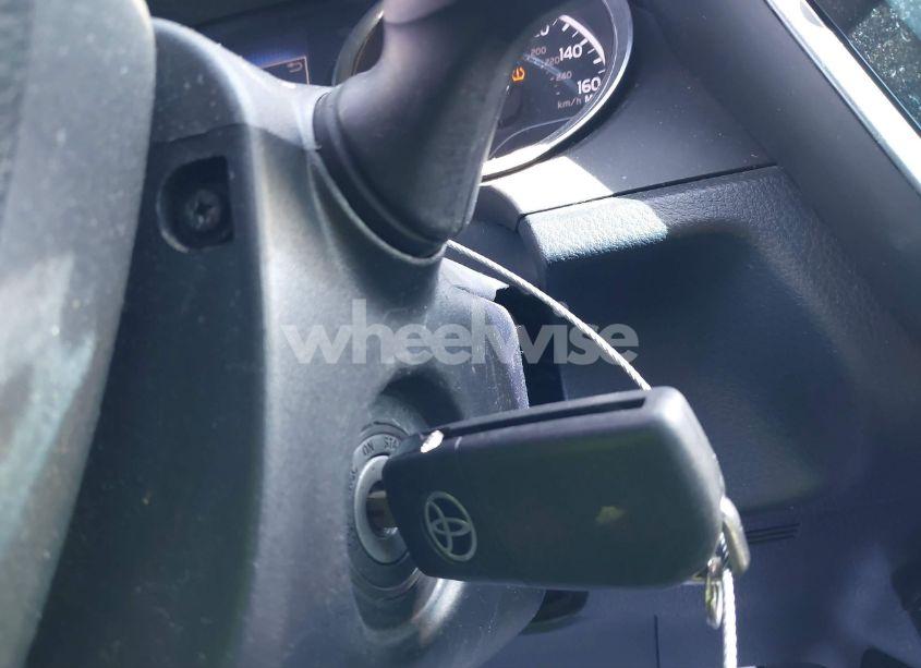 Photo 11 of 2019 Toyota Camry LE (VIN 4T1B11HK1KU715667)