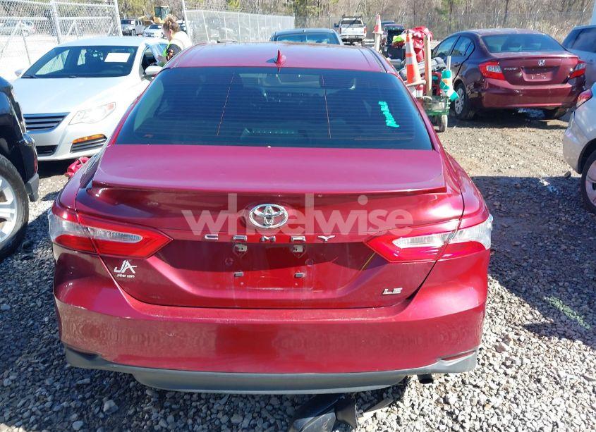 Photo 17 of 2019 Toyota Camry LE (VIN 4T1B11HK1KU715667)