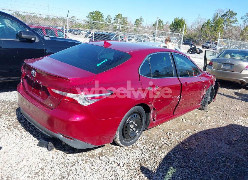 Photo 4 of 2019 Toyota Camry LE (VIN 4T1B11HK1KU715667)